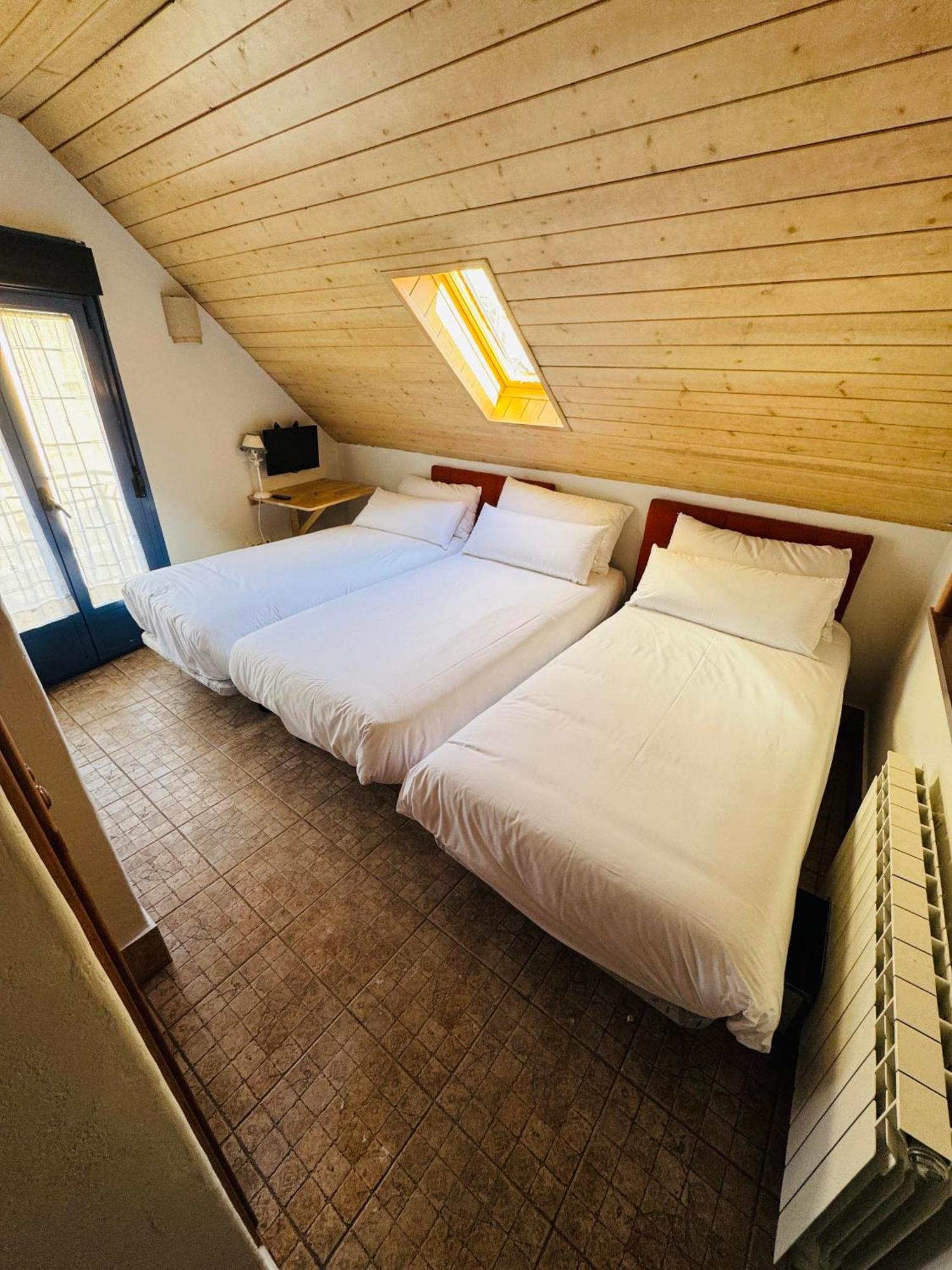 Hostal Nau Pradets 维耶拉 外观 照片